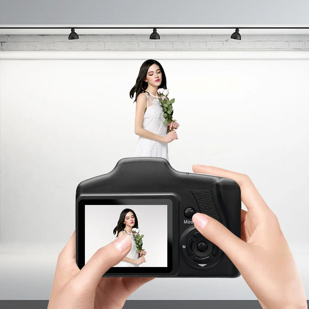 16MP Digital Camera with 2.4 Inch LCD Screen Vlogging Camera 16X Digital Zoom Video Recorder for Photography and Video